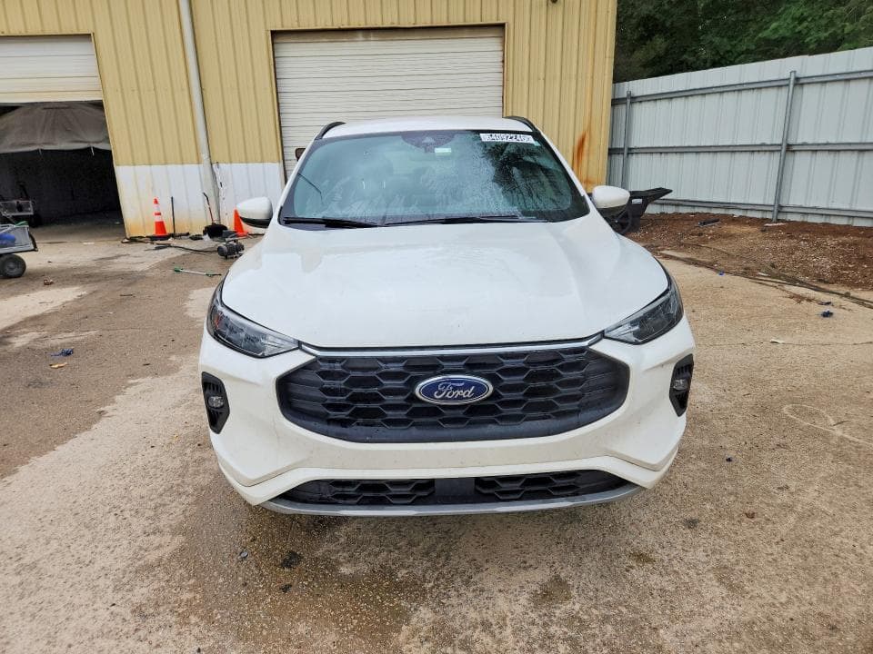 2024 FORD ESCAPE ST LINE SELECT 5