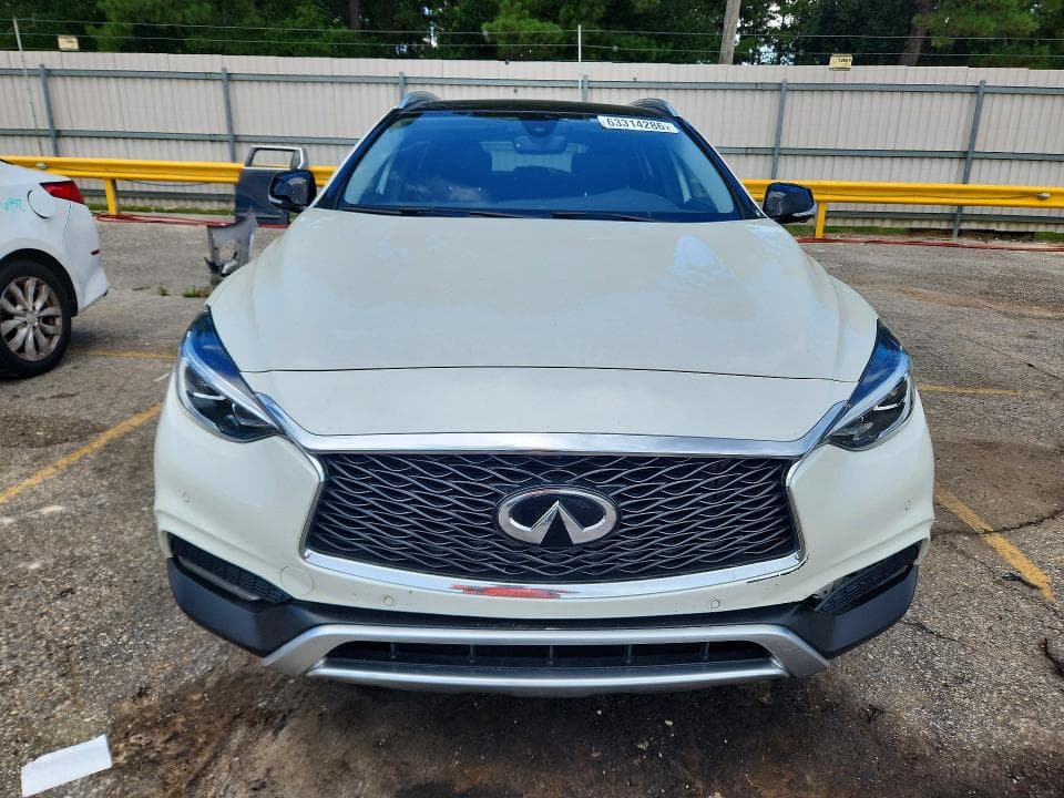 2018 INFINITI QX30 ESSENTIAL 5