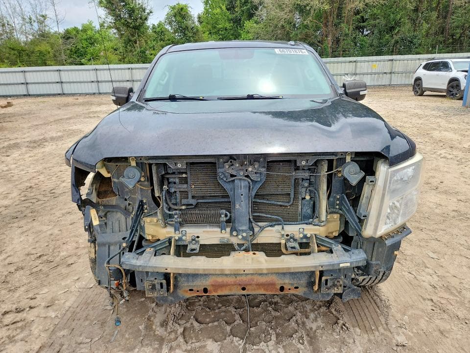 2017 NISSAN TITAN S 5
