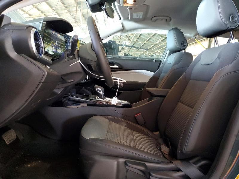 2026 CHEVROLET TRAX 1LT 7