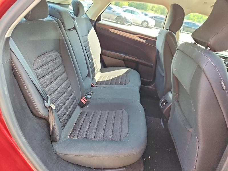 2019 FORD FUSION SE 10