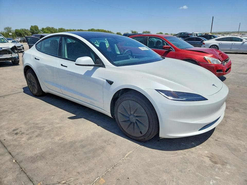 2026 TESLA MODEL 3 4