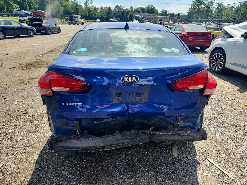 2017 KIA FORTE LX 6