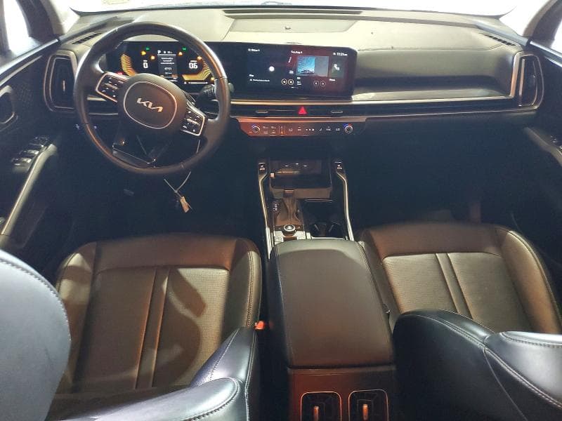 2024 KIA SORENTO S 8