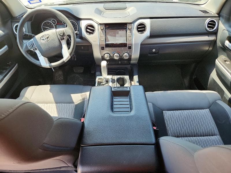 2017 TOYOTA TUNDRA CREWMAX SR5 8