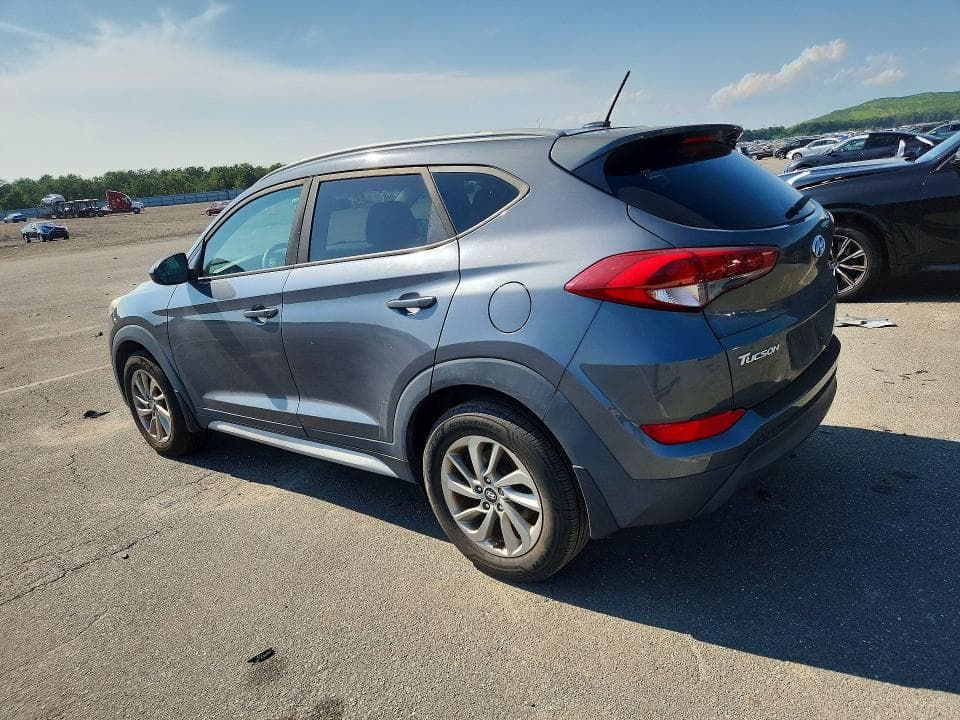2017 HYUNDAI TUCSON SE 2