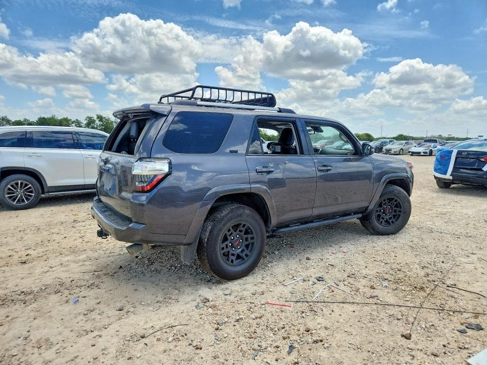 2023 TOYOTA 4RUNNER SR5 PREMIUM 3