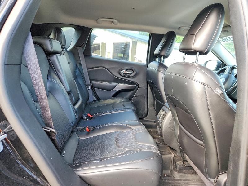 2019 JEEP CHEROKEE LIMITED 11
