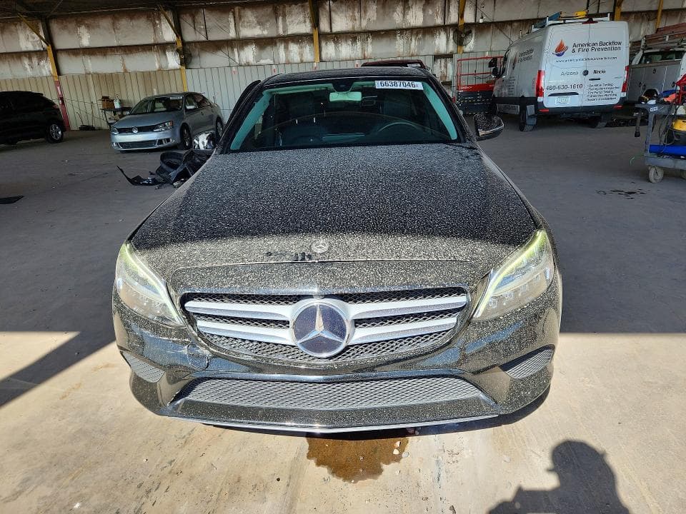 2019 MERCEDES-BENZ C 300 5