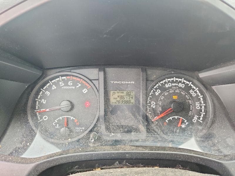 2017 TOYOTA TACOMA SR 9