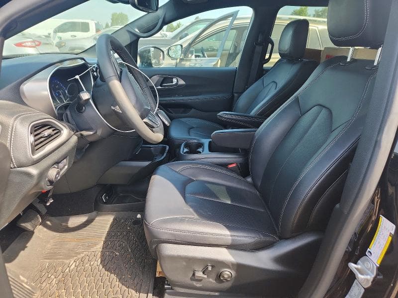 2025 CHRYSLER PACIFICA SELECT 7