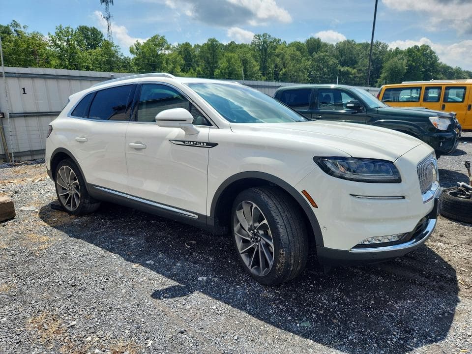 2023 LINCOLN NAUTILUS RESERVE 4