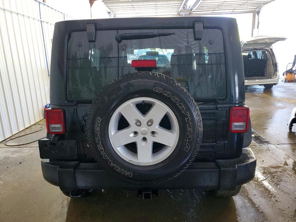 2017 JEEP WRANGLER UNLIMITED SPORT 6