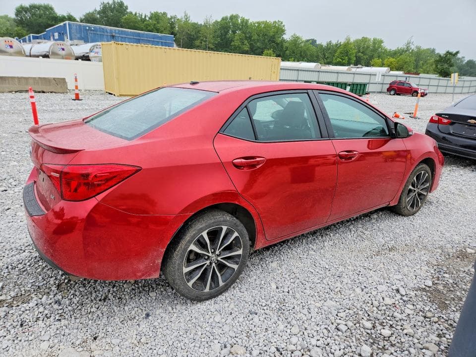 2017 TOYOTA COROLLA SE 3