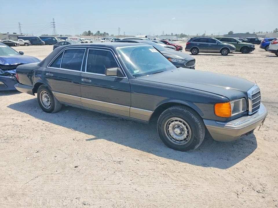 1985 MERCEDES-BENZ 300 4
