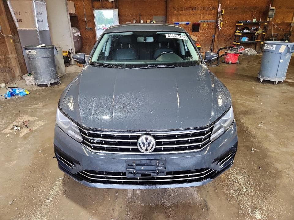 2018 VOLKSWAGEN PASSAT S 5