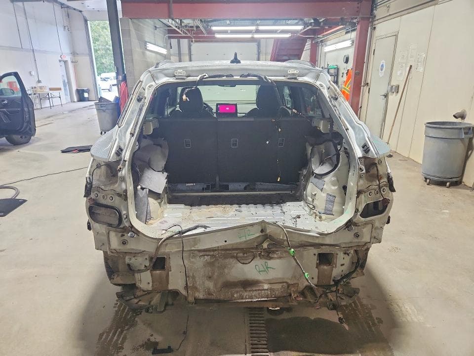 2022 VOLKSWAGEN ID.4 PRO 6