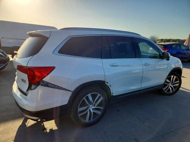 2017 HONDA PILOT TOURING 3