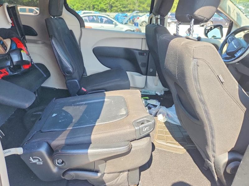 2017 CHRYSLER PACIFICA TOURING 11