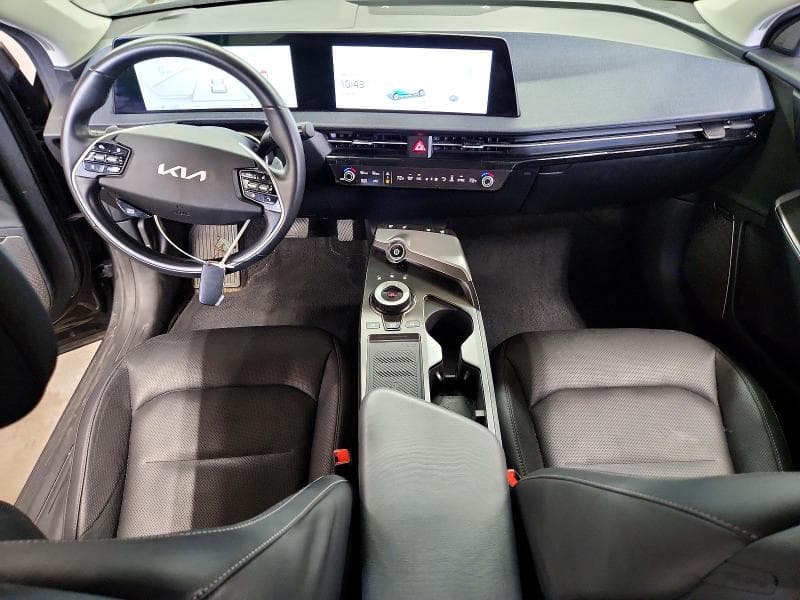 2024 KIA EV6 WIND 8