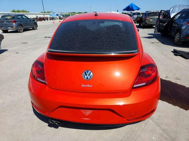 2018 VOLKSWAGEN BEETLE S 6