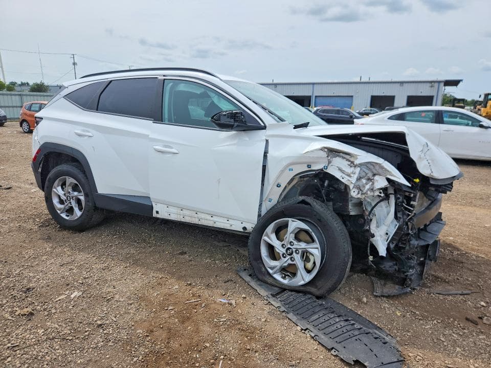 2024 HYUNDAI TUCSON SEL 4
