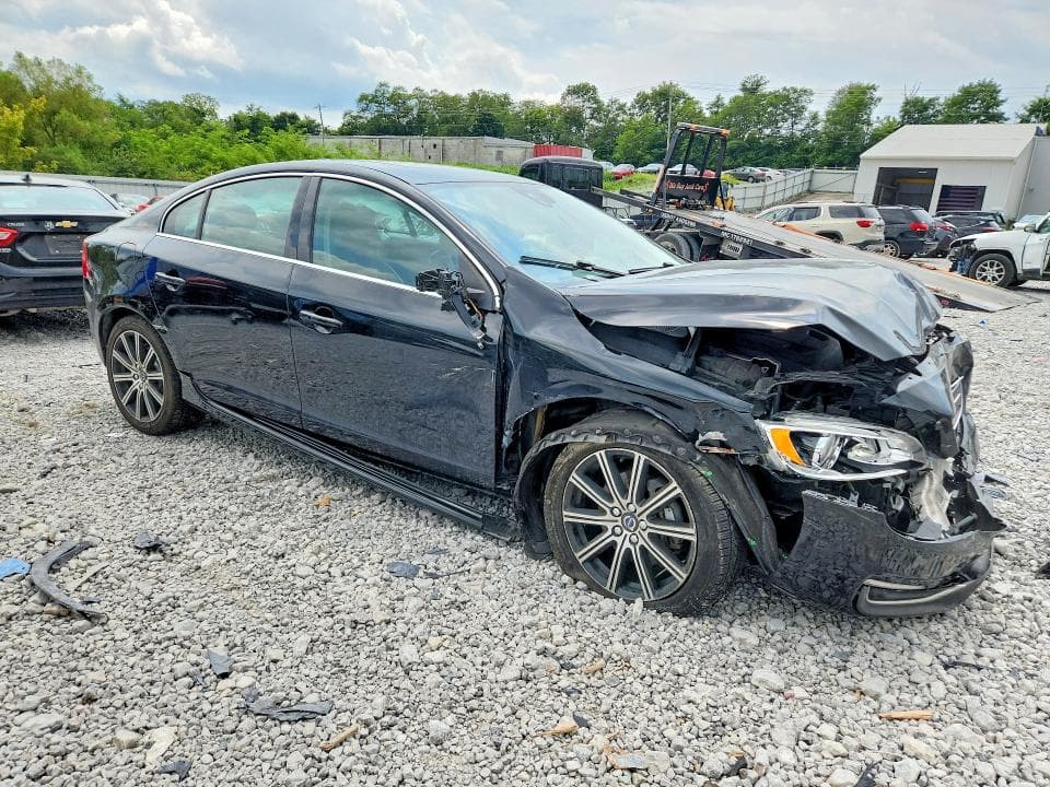 2018 VOLVO S60 INSCRIPTION 4