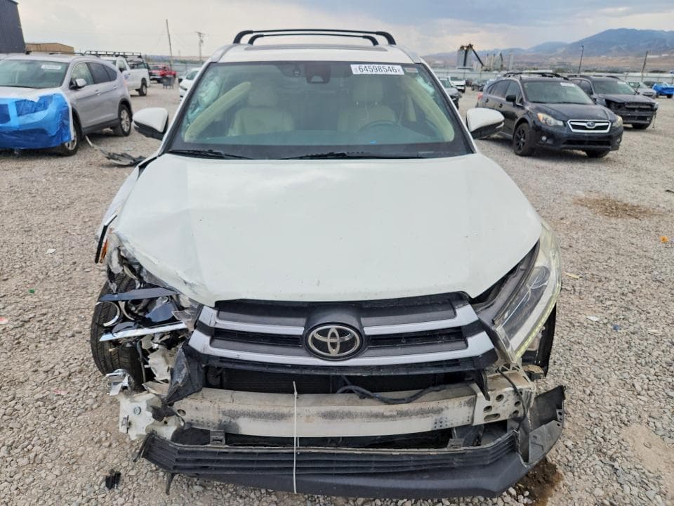 2017 TOYOTA HIGHLANDER LIMITED PLATINUM 5