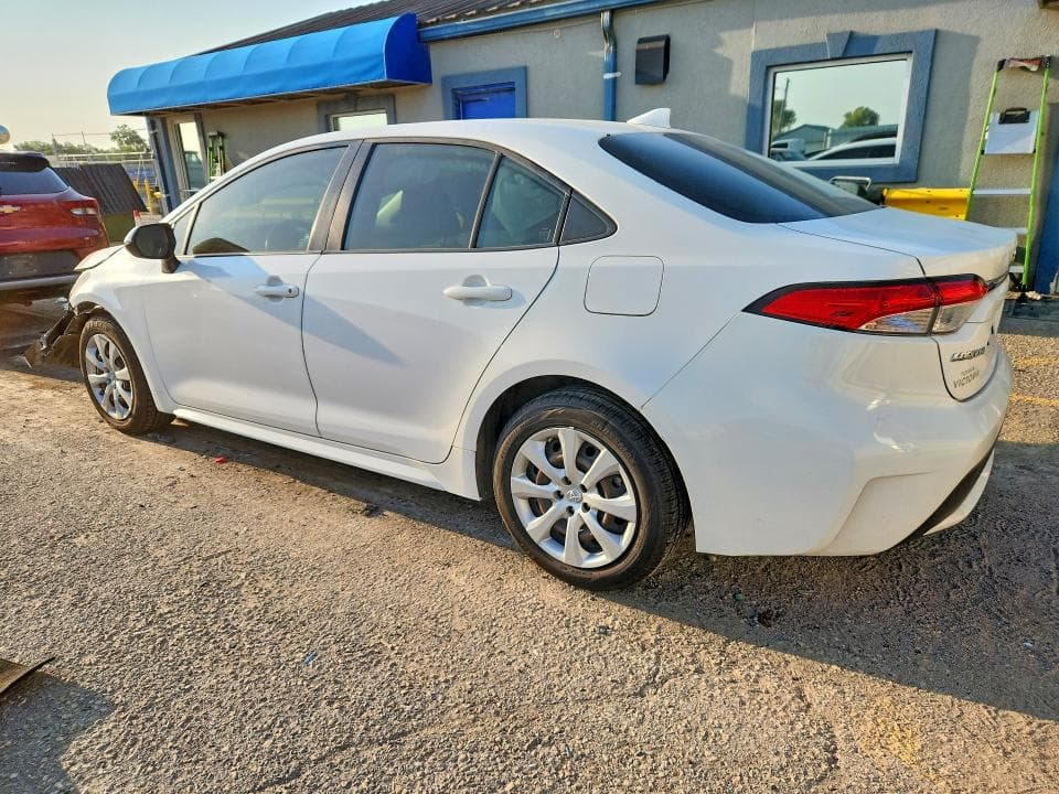 2021 TOYOTA COROLLA LE 2