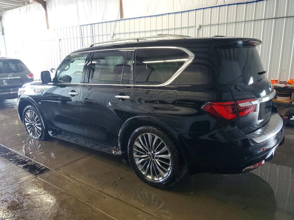 2019 INFINITI QX80 LUXE 2