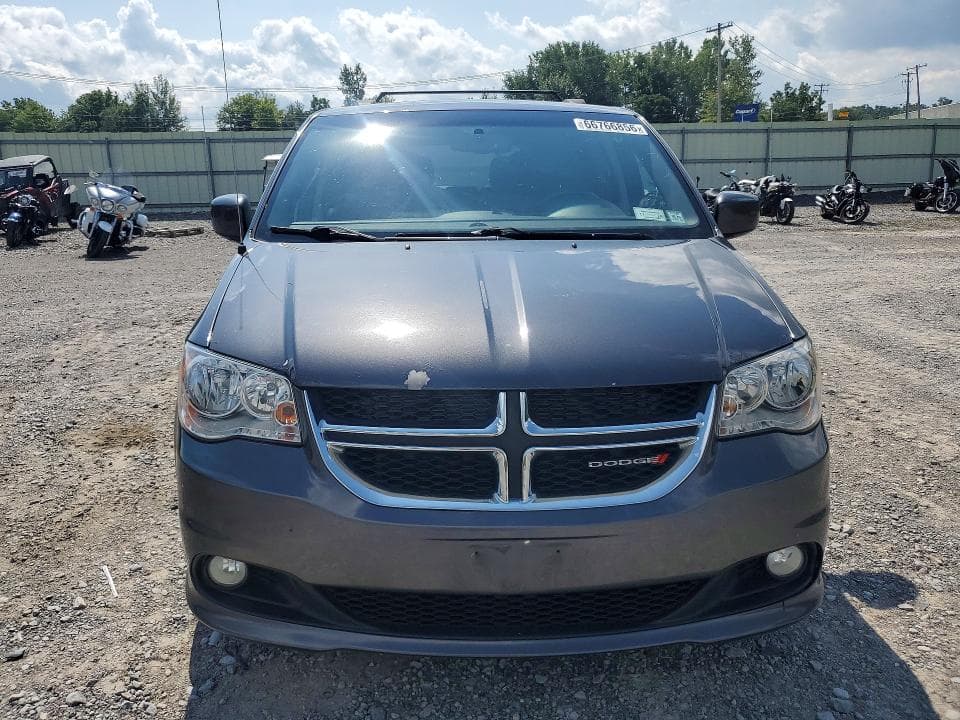 2017 DODGE GRAND CARAVAN SXT 5
