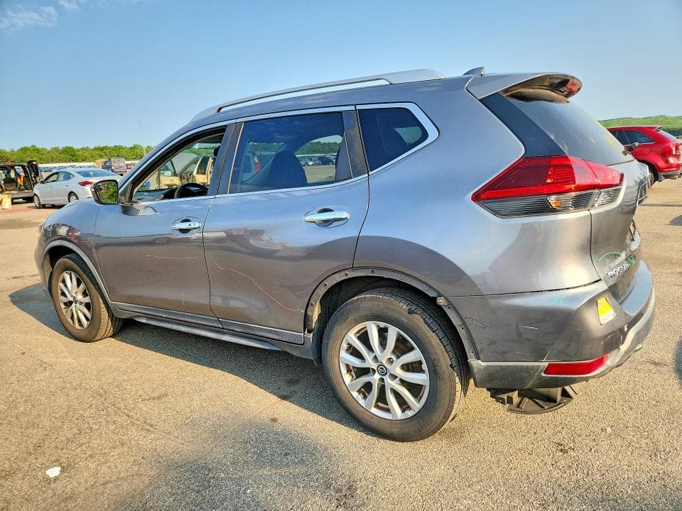2018 NISSAN ROGUE SV 2