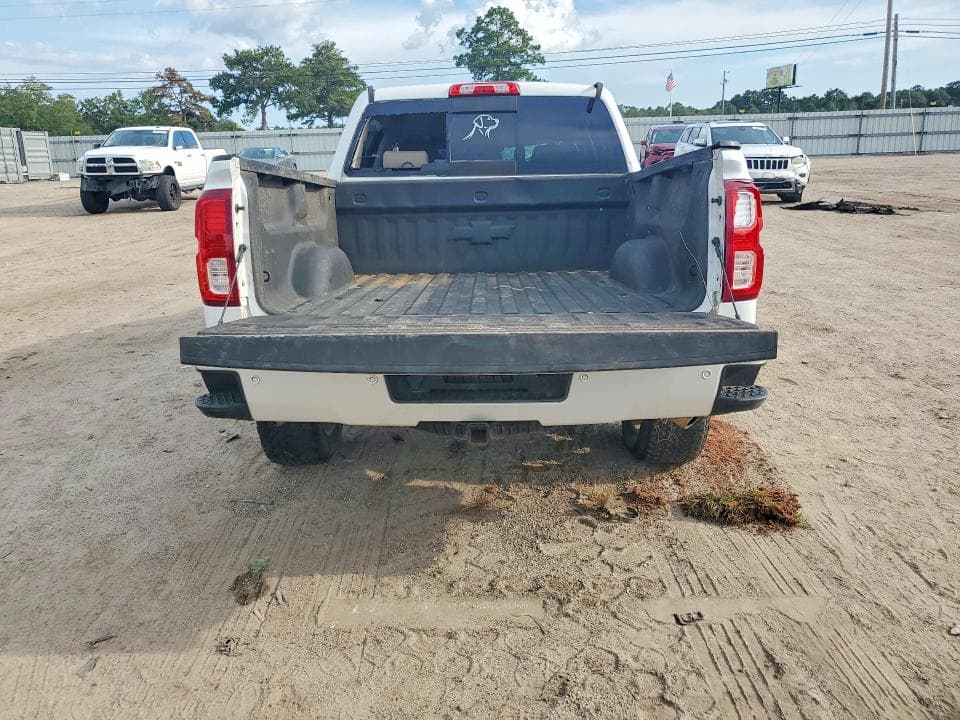 2018 CHEVROLET SILVERADO K1500 LTZ 6