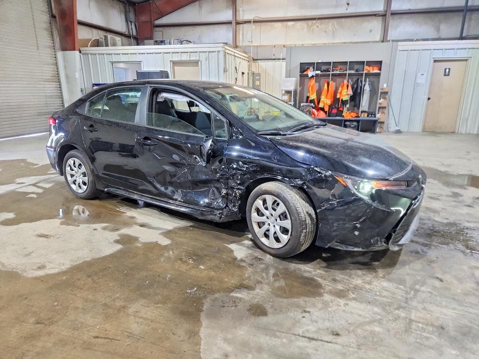 2026 TOYOTA COROLLA LE 4