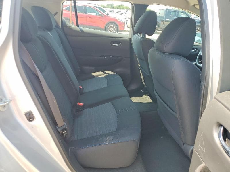 2018 NISSAN LEAF SV 11