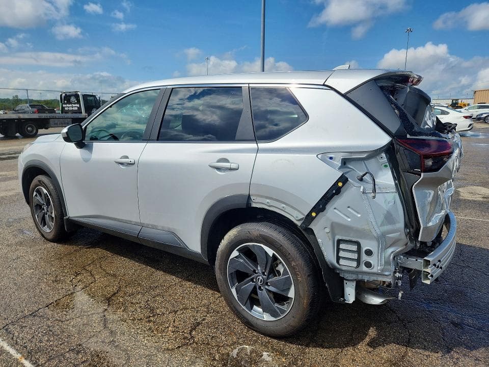 2025 NISSAN ROGUE SV 2