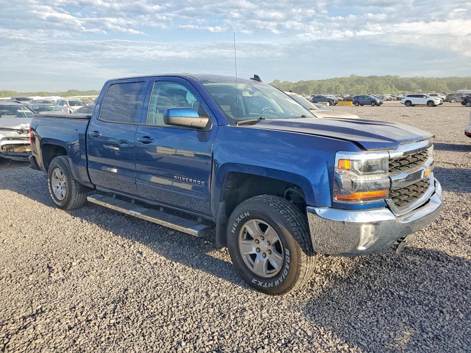 2017 CHEVROLET SILVERADO K1500 LT 4