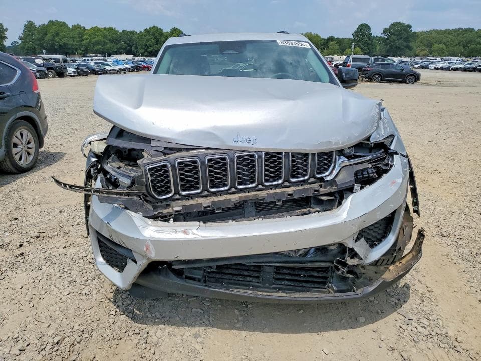 2023 JEEP GRAND CHEROKEE LAREDO 5