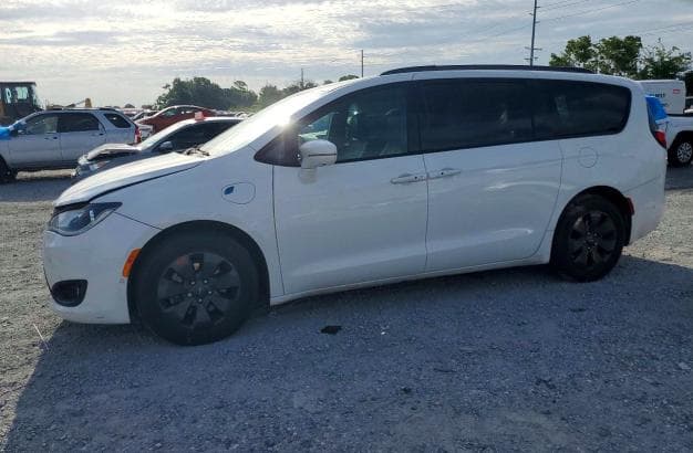 2020 CHRYSLER PACIFICA HYBRID LIMITED - 1