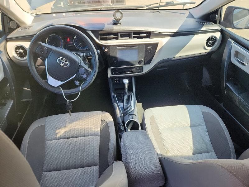 2017 TOYOTA COROLLA LE 8