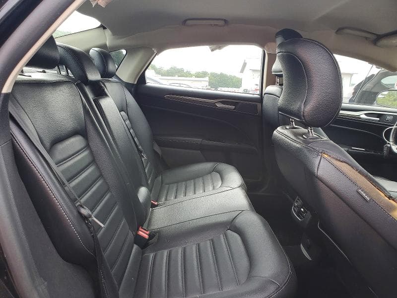 2017 FORD FUSION SE 10
