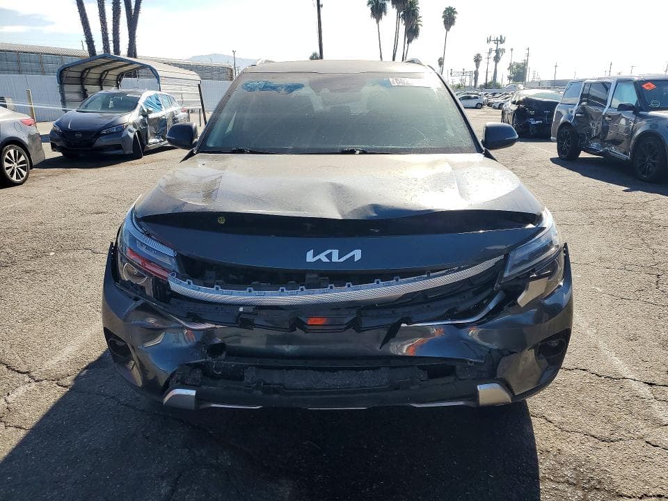 2024 KIA SELTOS EX 5