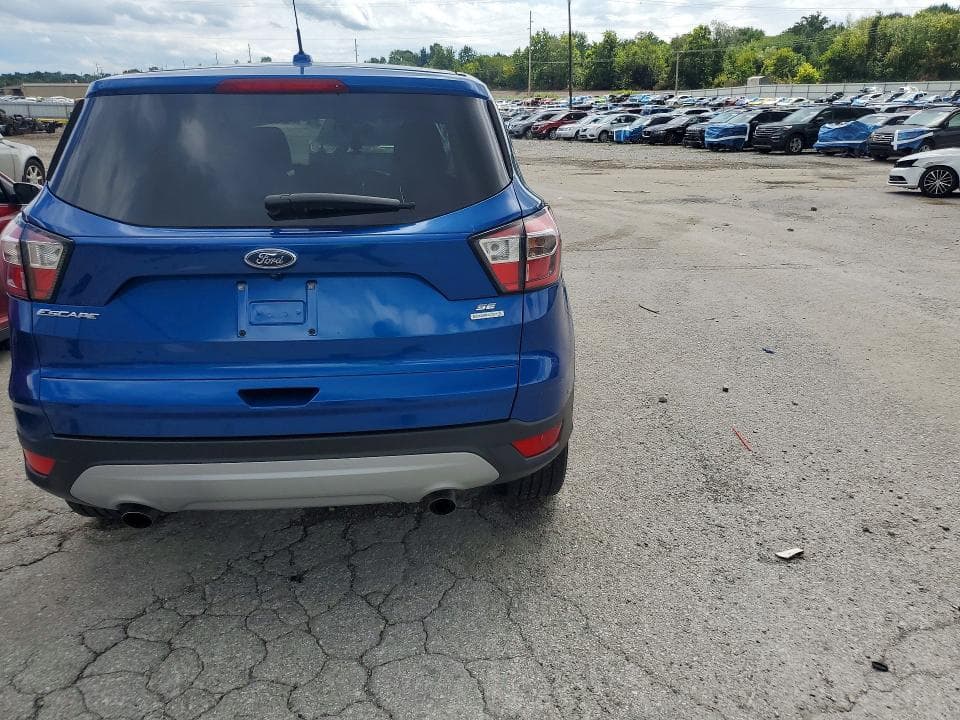 2017 FORD ESCAPE SE 6