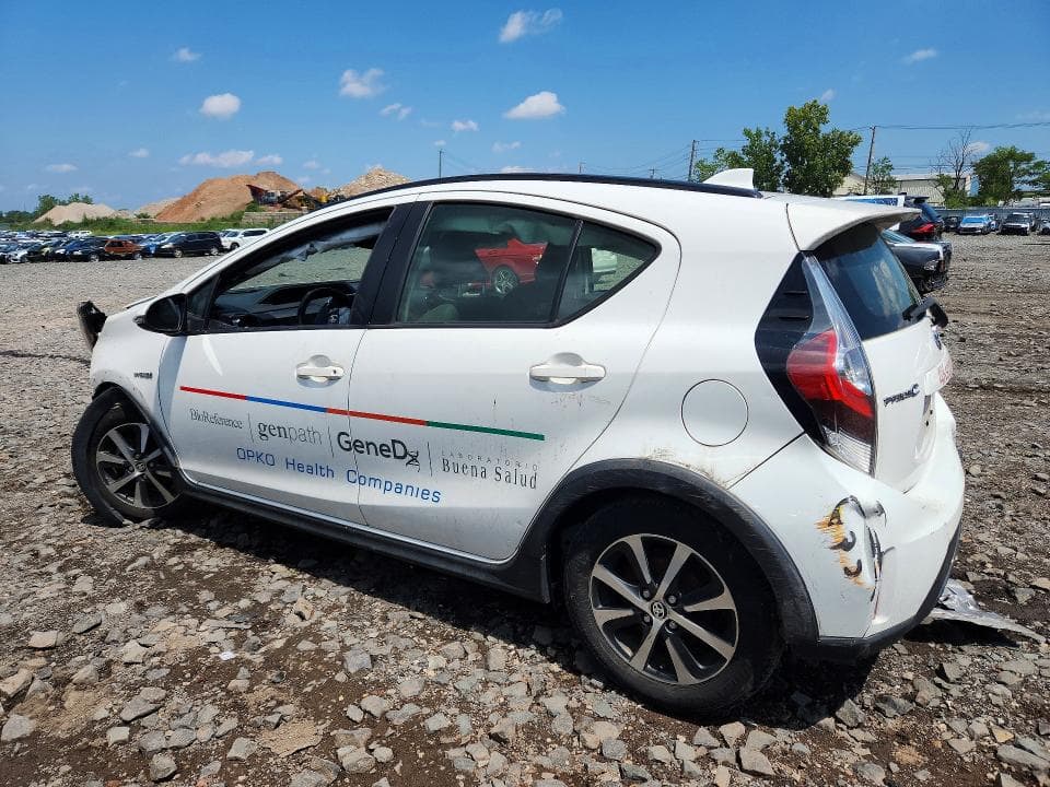 2018 TOYOTA PRIUS C TWO 2