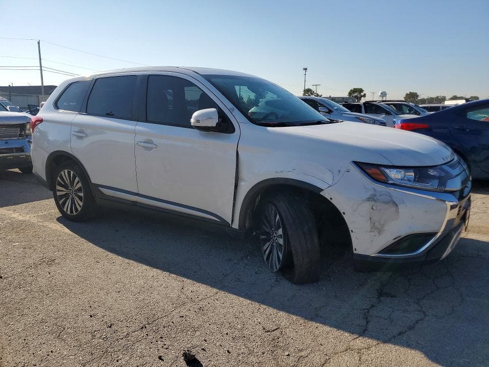 2019 MITSUBISHI OUTLANDER SE 4