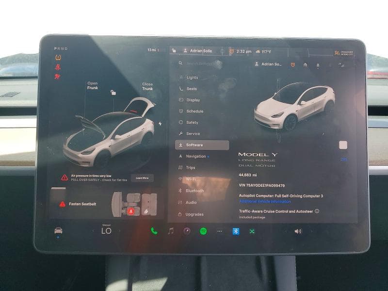 2023 TESLA MODEL Y 9