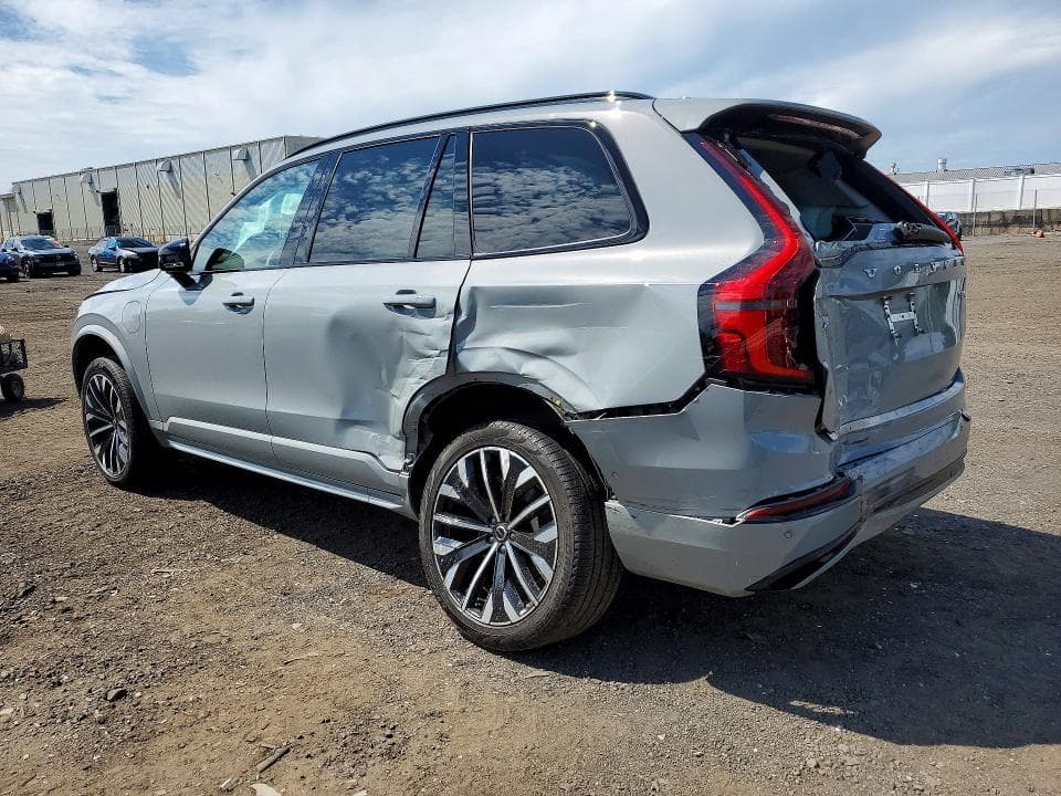 2026 VOLVO XC90 ULTRA 2