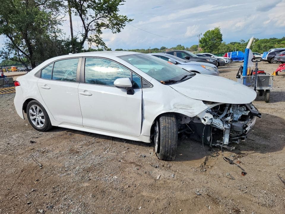 2021 TOYOTA COROLLA LE 4