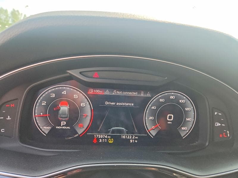 2019 AUDI Q8 PREMIUM 9
