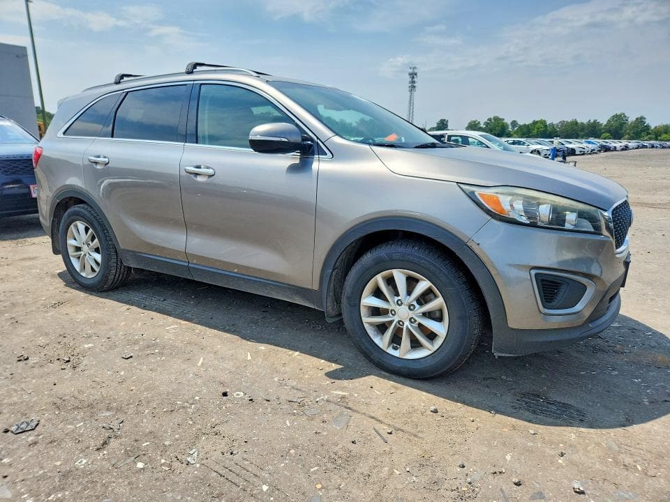 2017 KIA SORENTO LX V6 4
